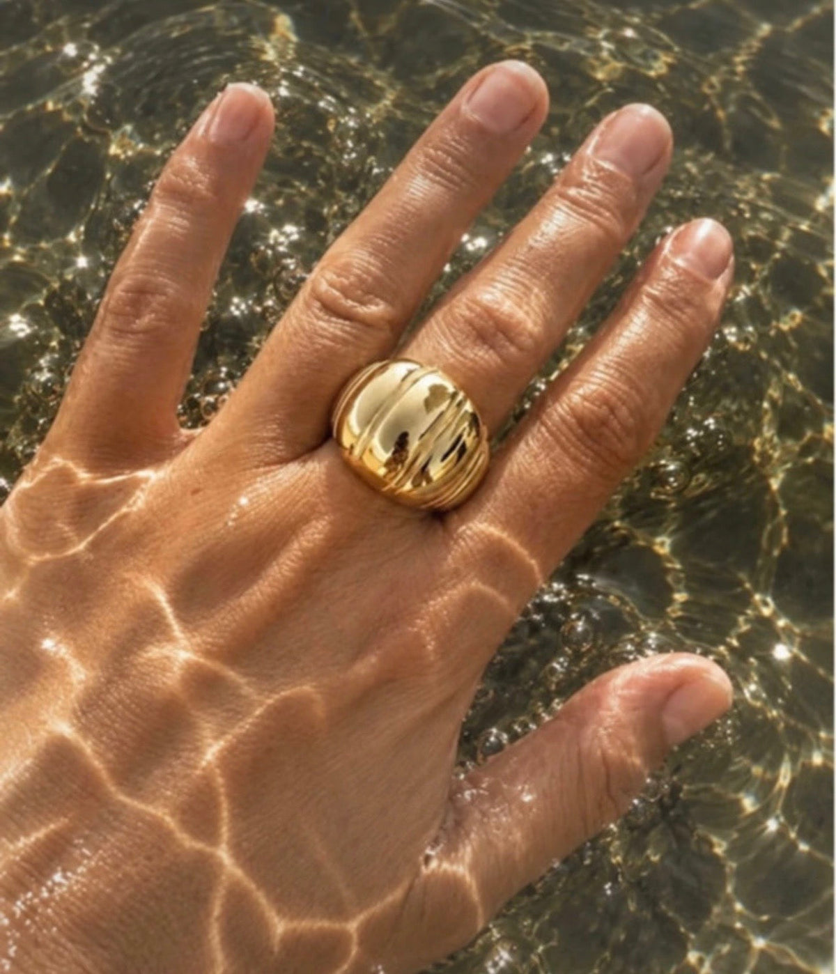 Anillo Rienzi dorado - vista 3